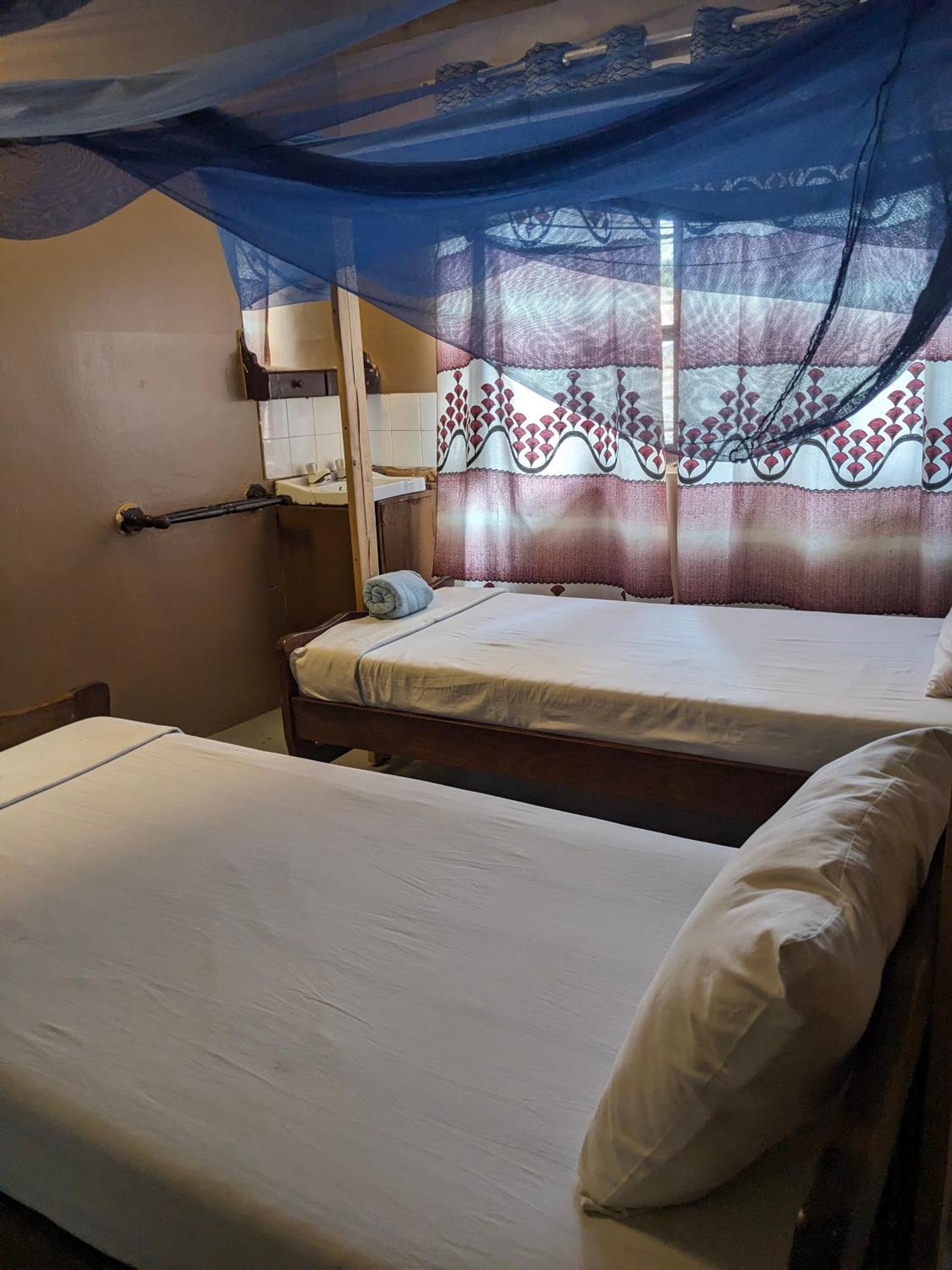 Flamingo Znz Bed & Breakfast *